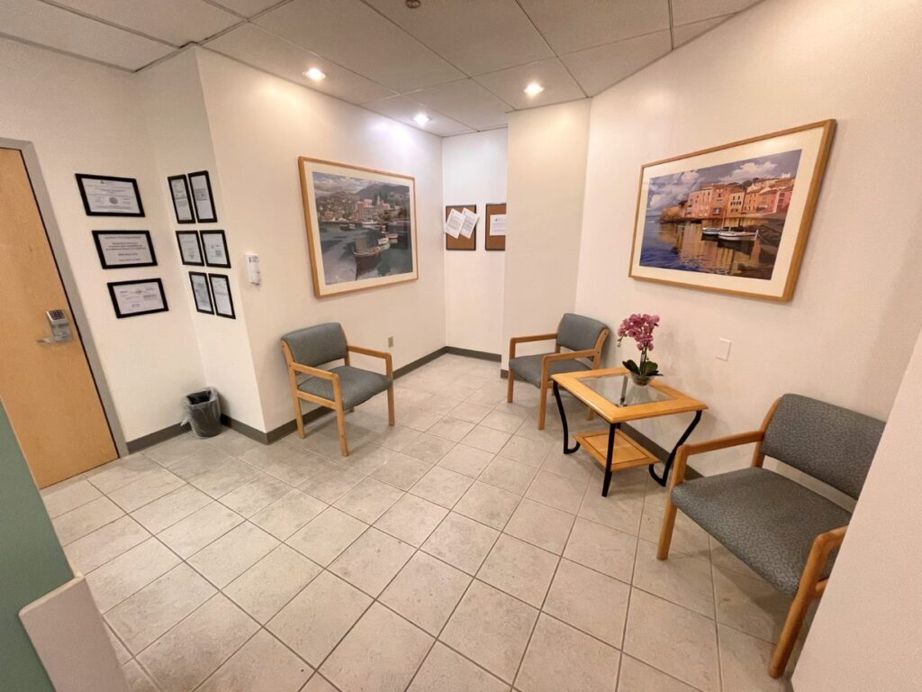 The lobby of Dialysis Access Center in Oakland