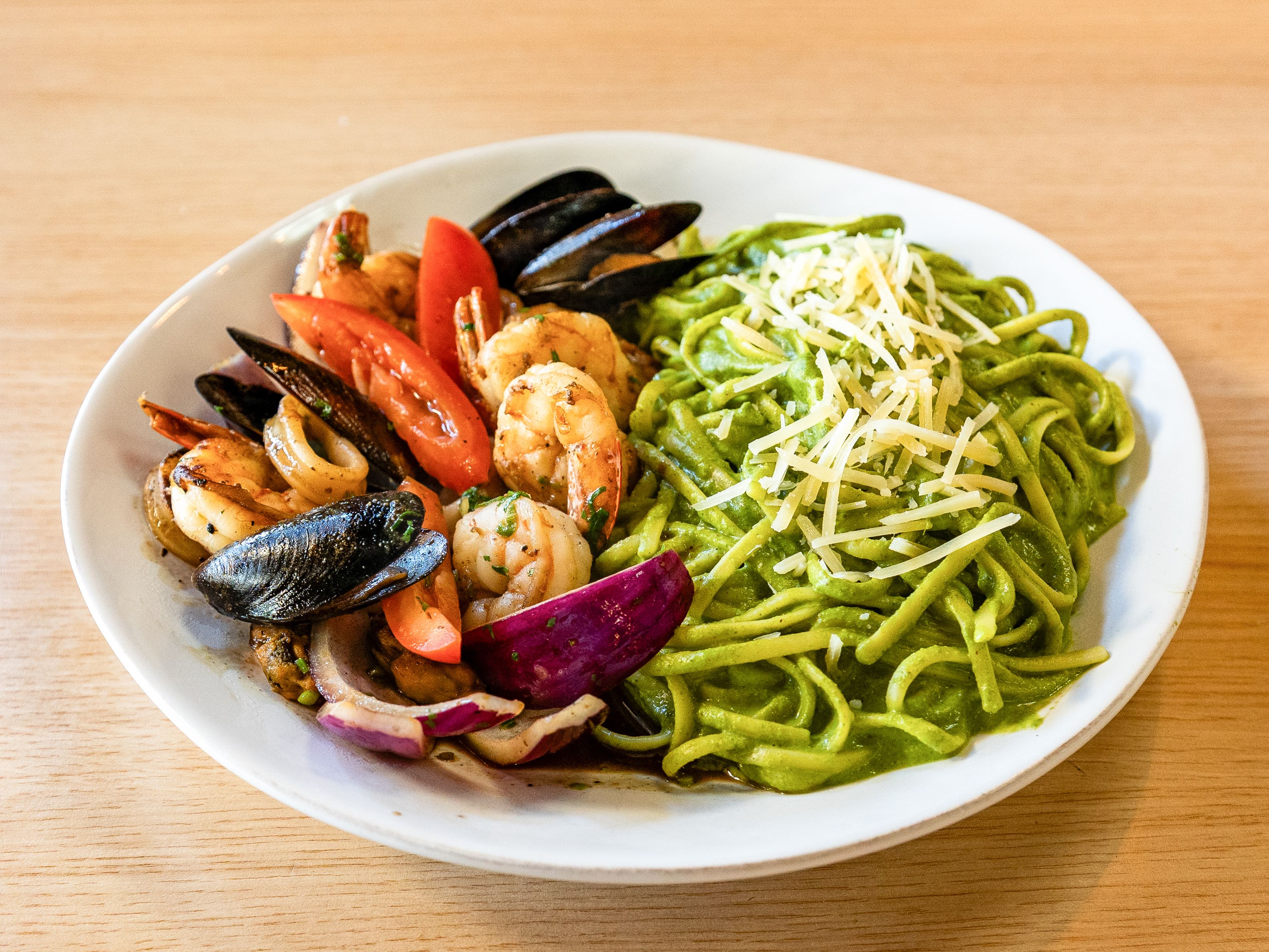 Tallarin Verde Mariscos