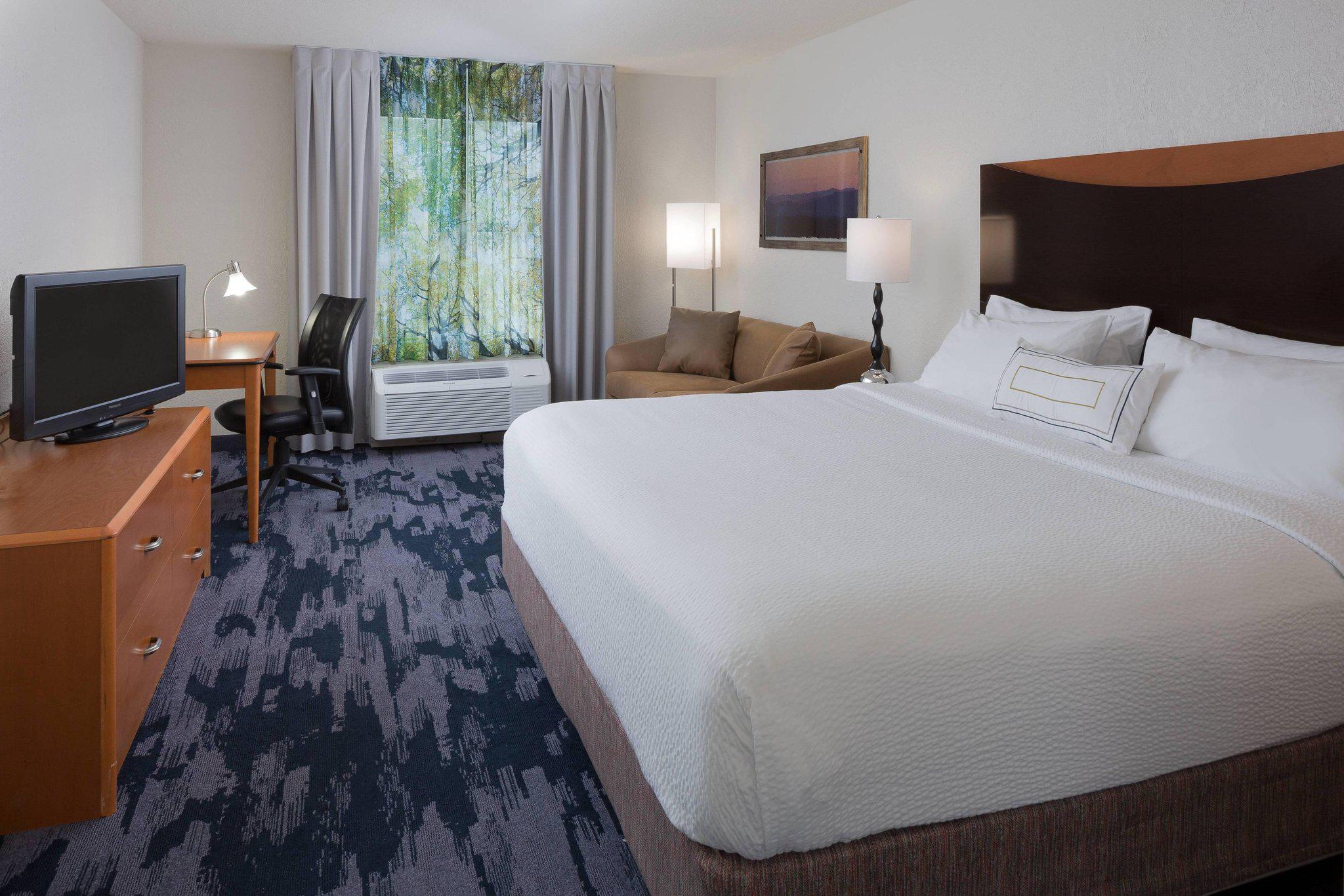 Fairfield Inn & Suites by Marriott Orlando Lake Buena Vista Photo