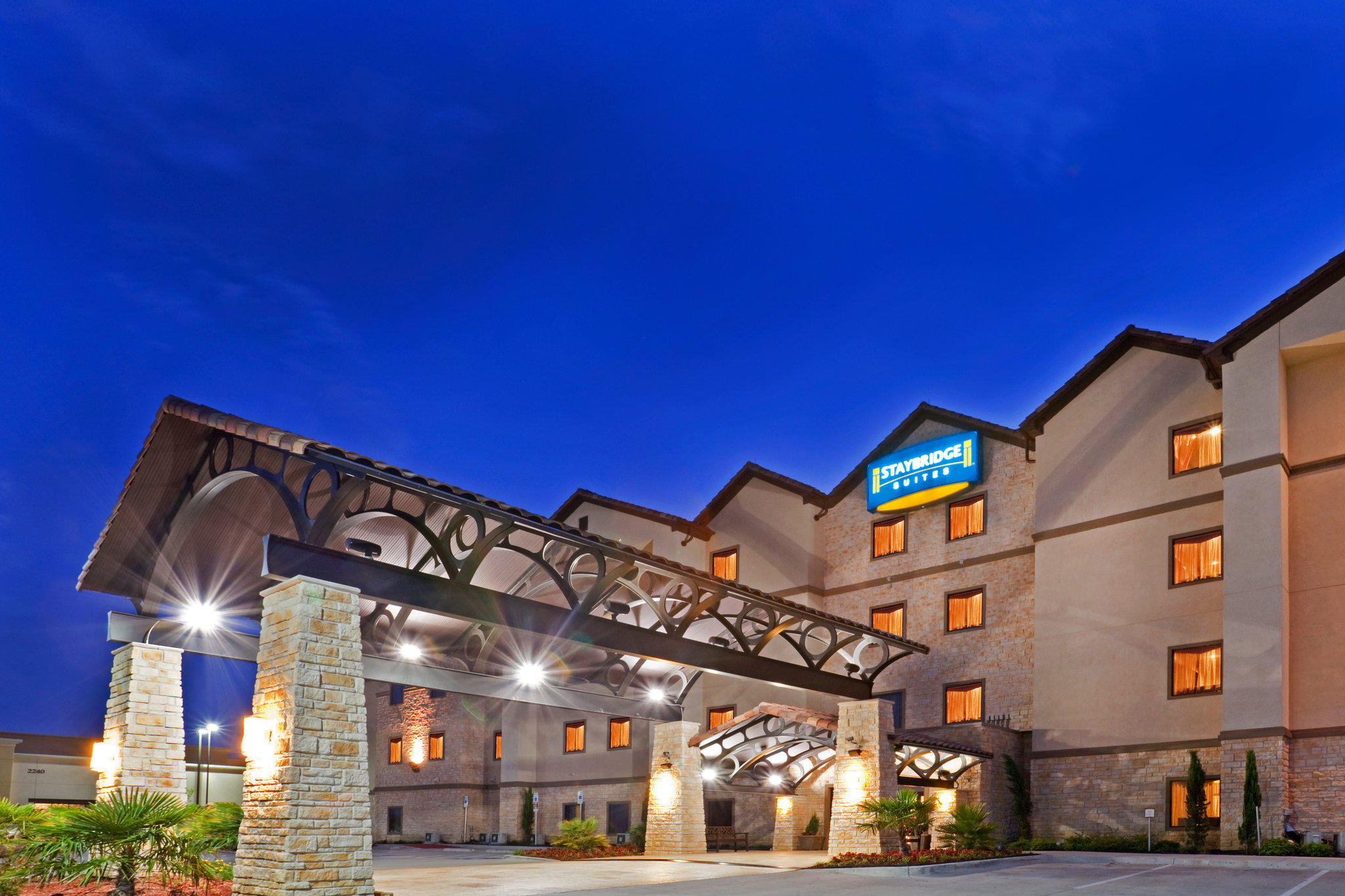 Staybridge Suites DFW Airport North Photo