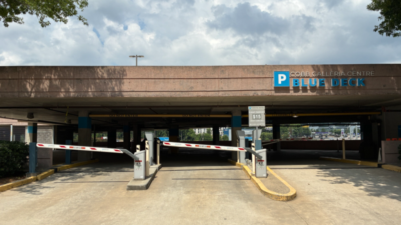 LAZ Parking - Cobb Galleria Centre Red Deck