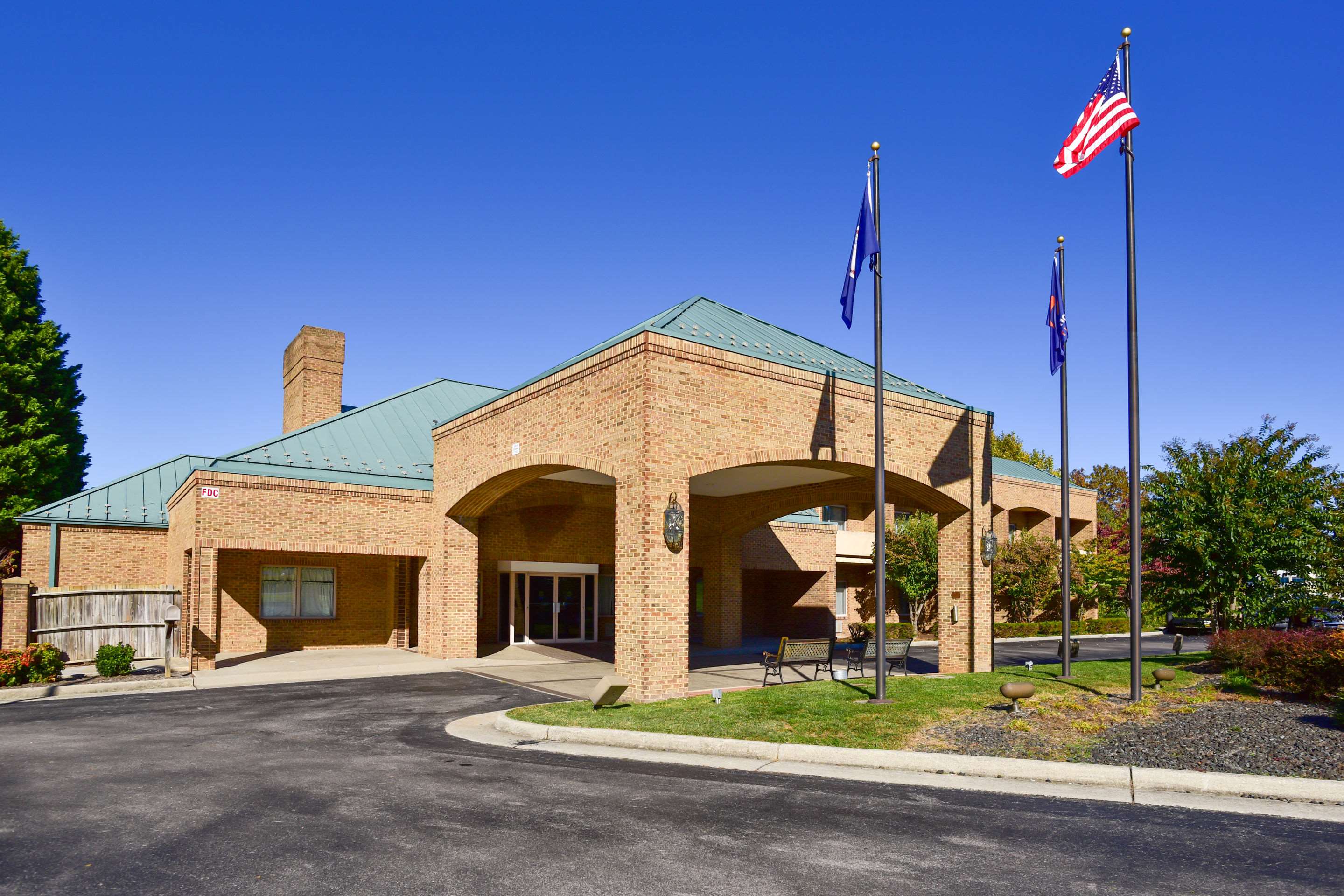 Comfort Suites Inn At Ridgewood Farm Photo