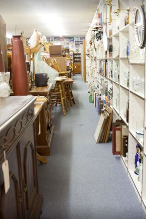Images Daval's Used Furniture & Antiques