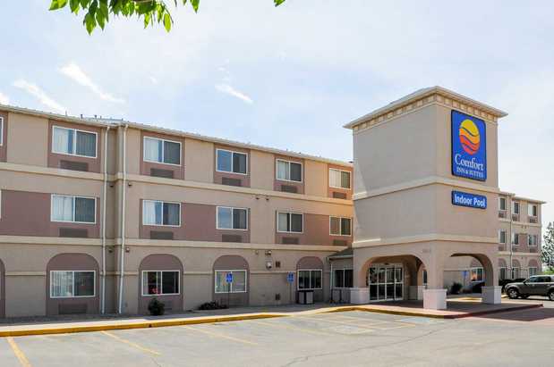 Images Comfort Inn & Suites Alameda at Albuquerque Balloon Fiesta Park