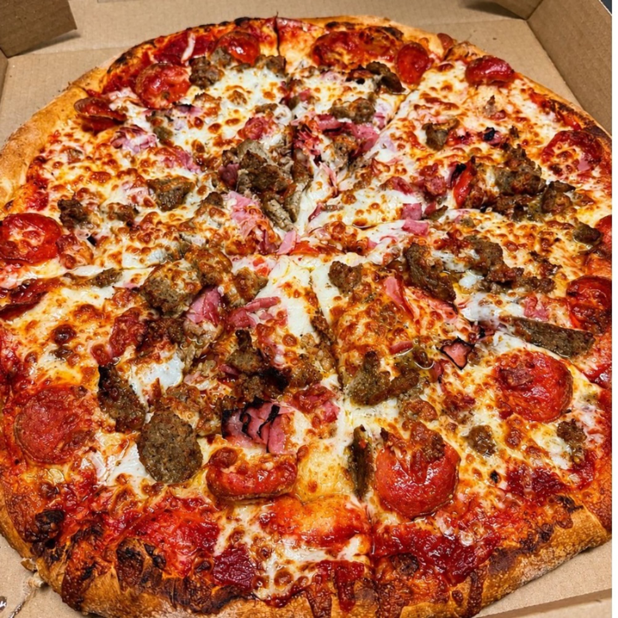 14" Meat Lovers