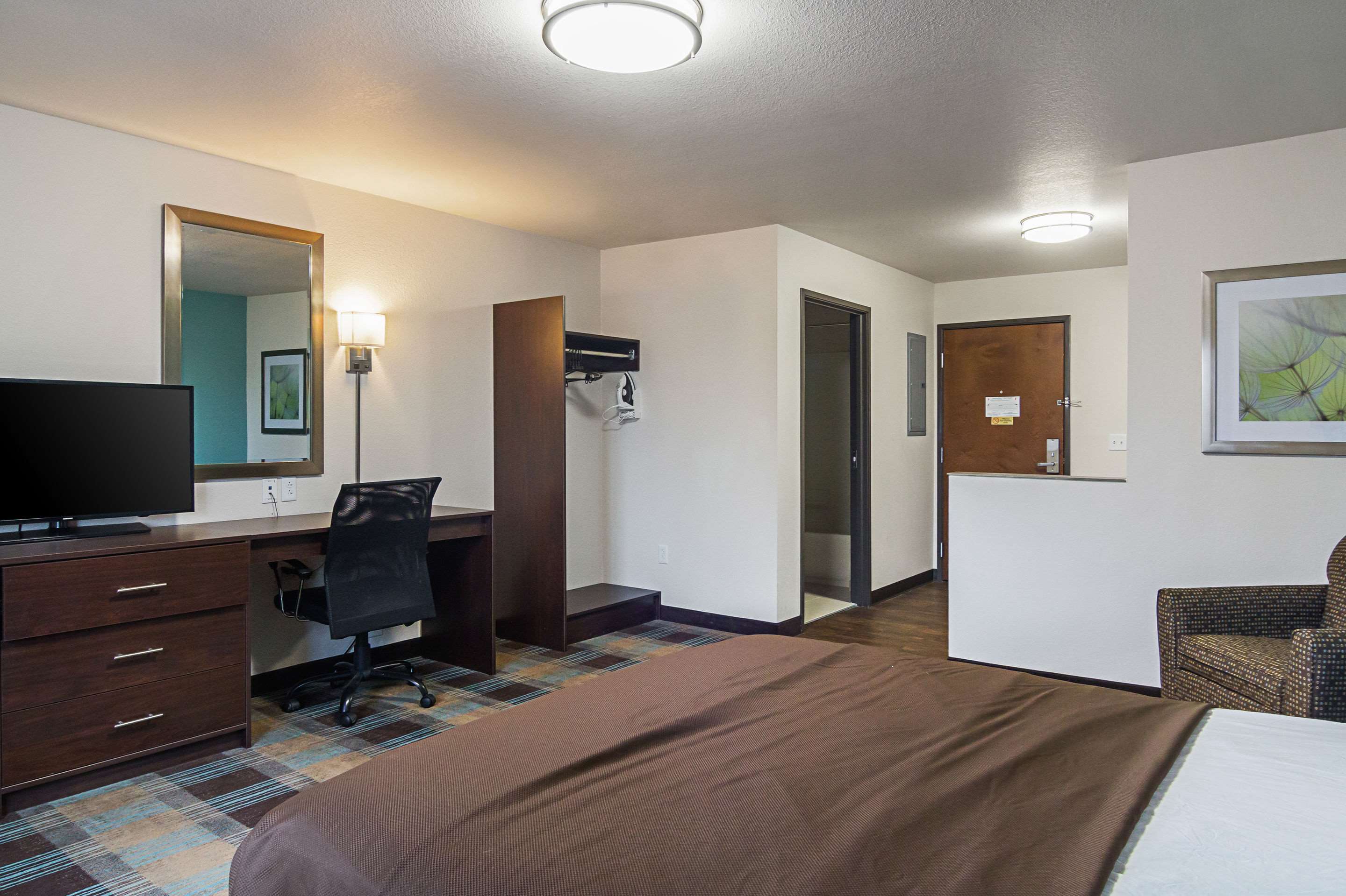 Suburban Extended Stay Hotel Photo