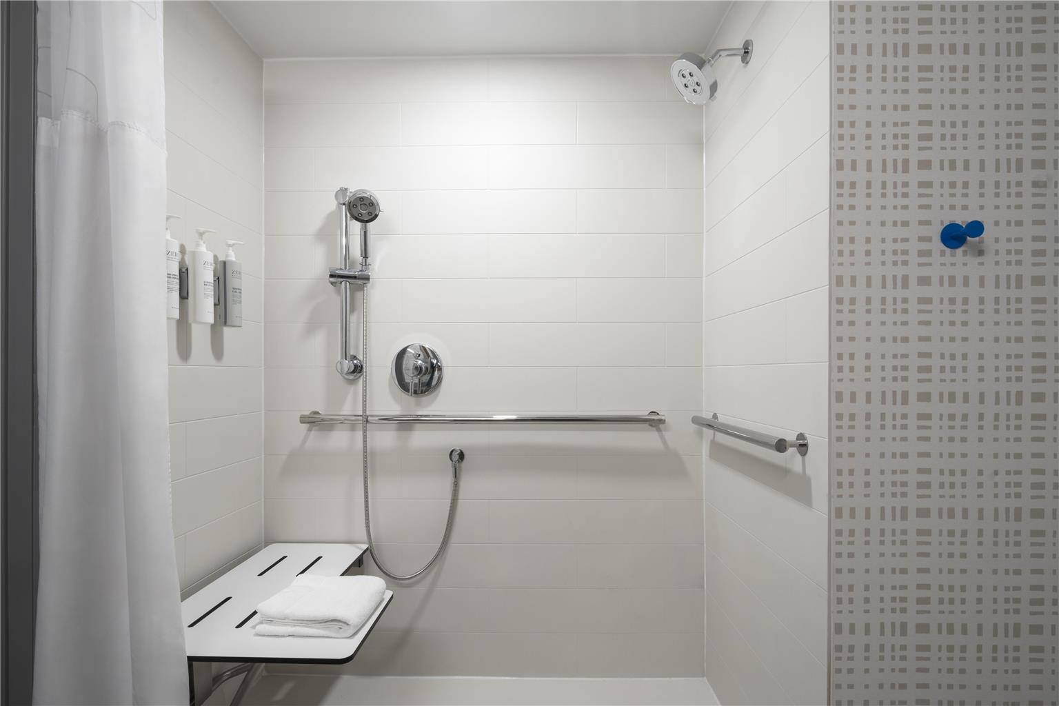 Hampton Inn York Image