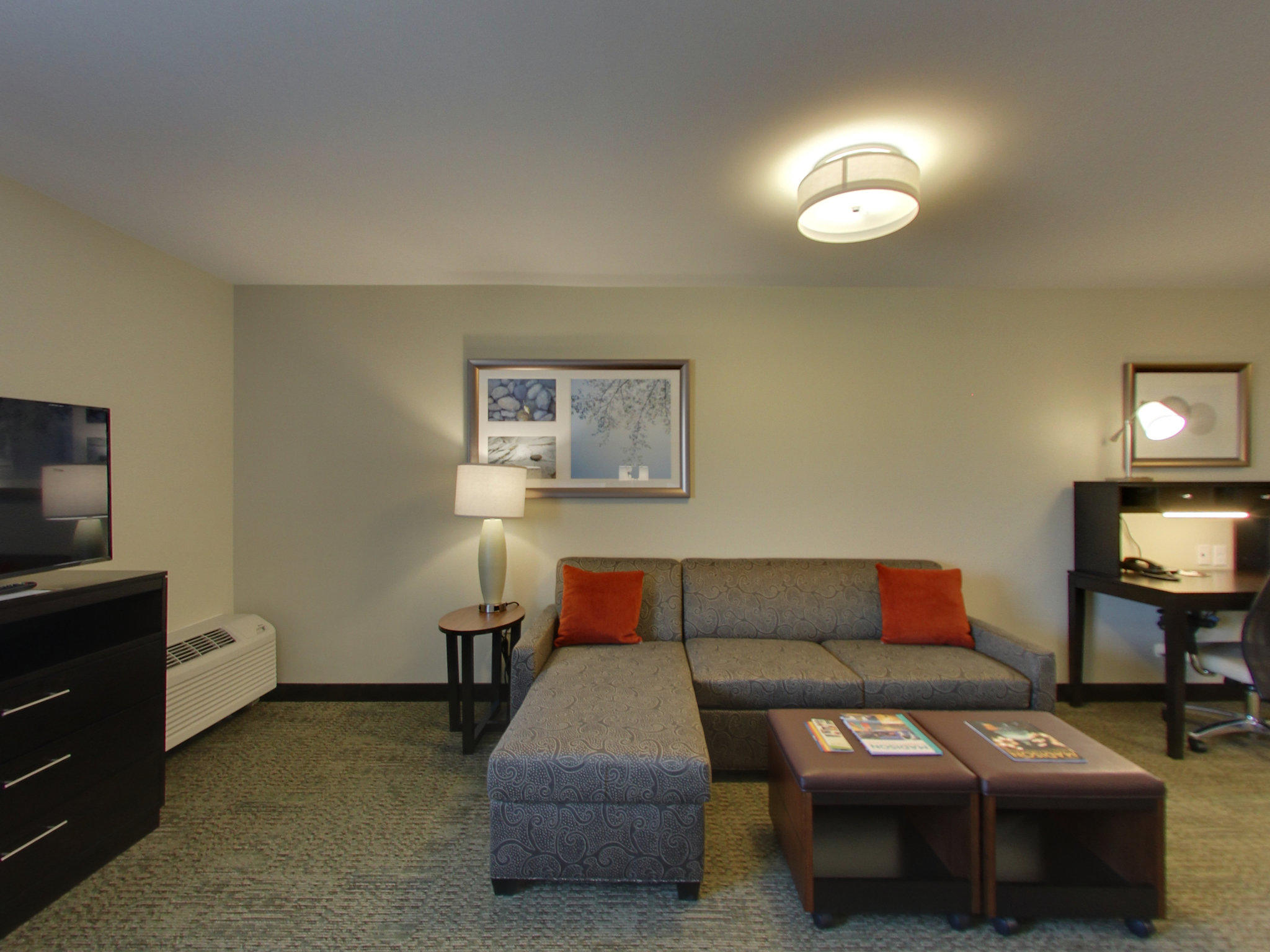 Staybridge Suites Madison - Fitchburg Photo