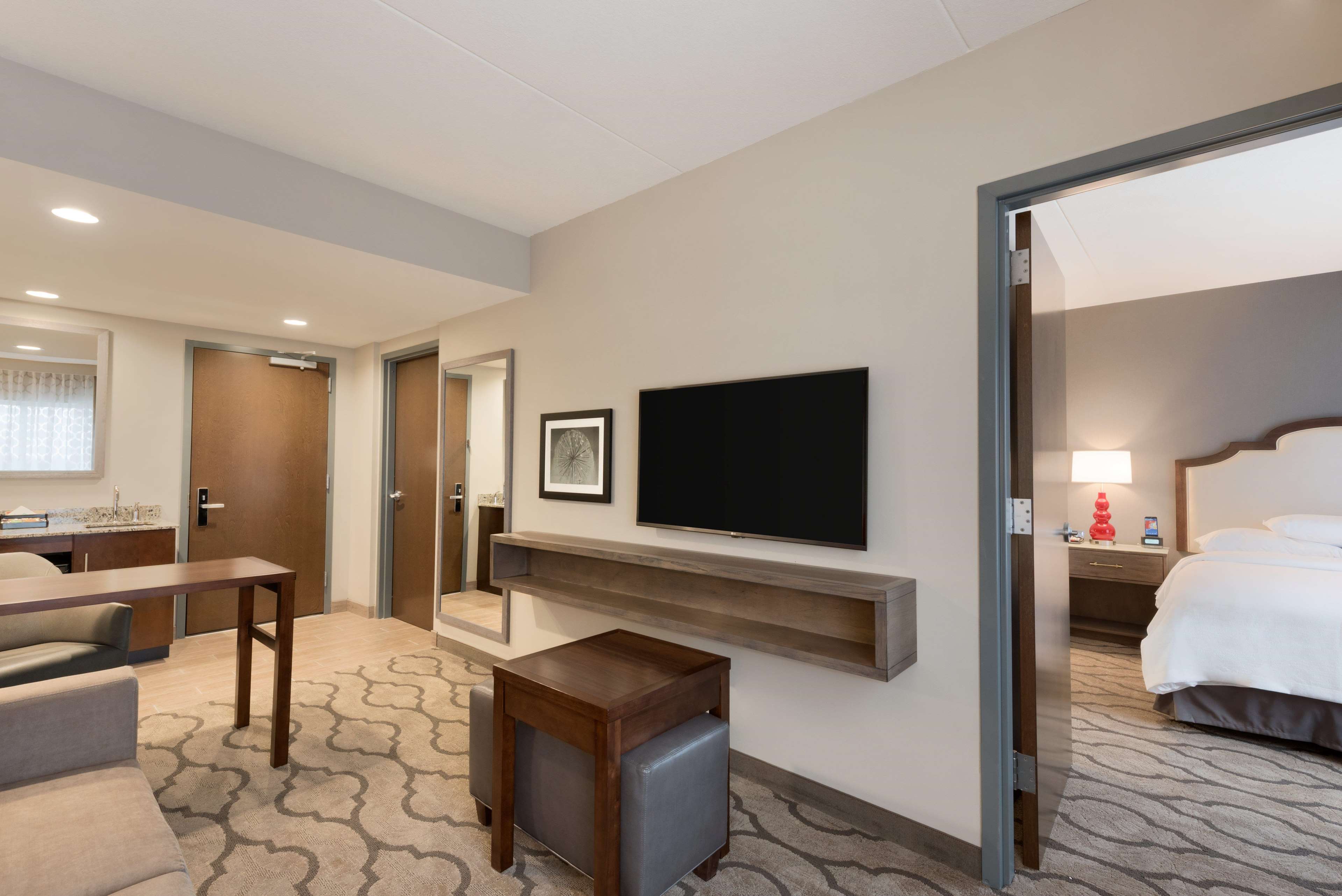 Embassy Suites by Hilton Chicago Naperville Photo