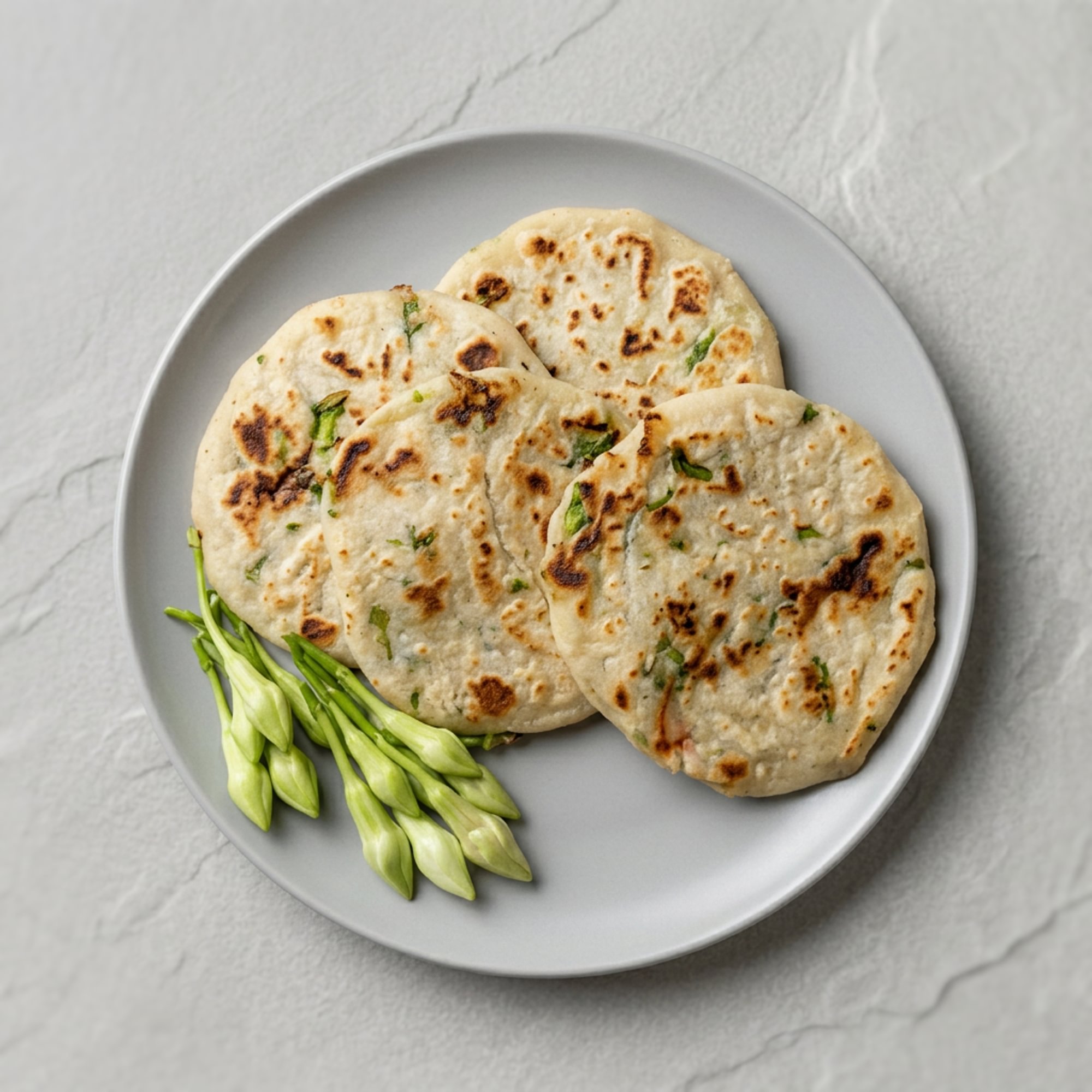 Queso con Loroco Pupusa