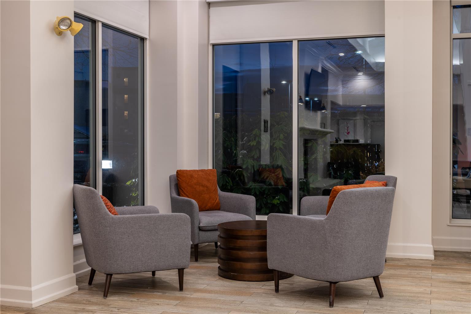 Hilton Garden Inn Auburn Riverwatch Image