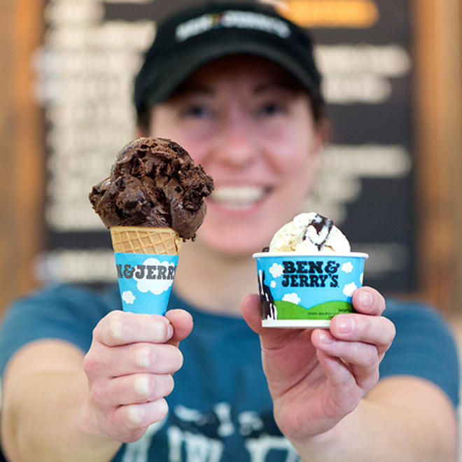 Celebrate your success by handing out these custom Mini Ice Cream Scoo