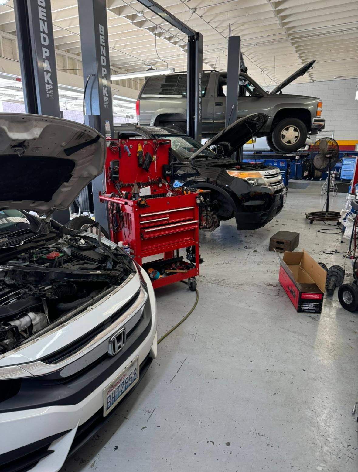 Raven's Auto Repair Image