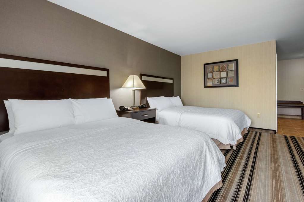 Hampton Inn Meadville Image