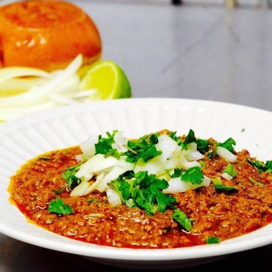 Chicken Keema Pav