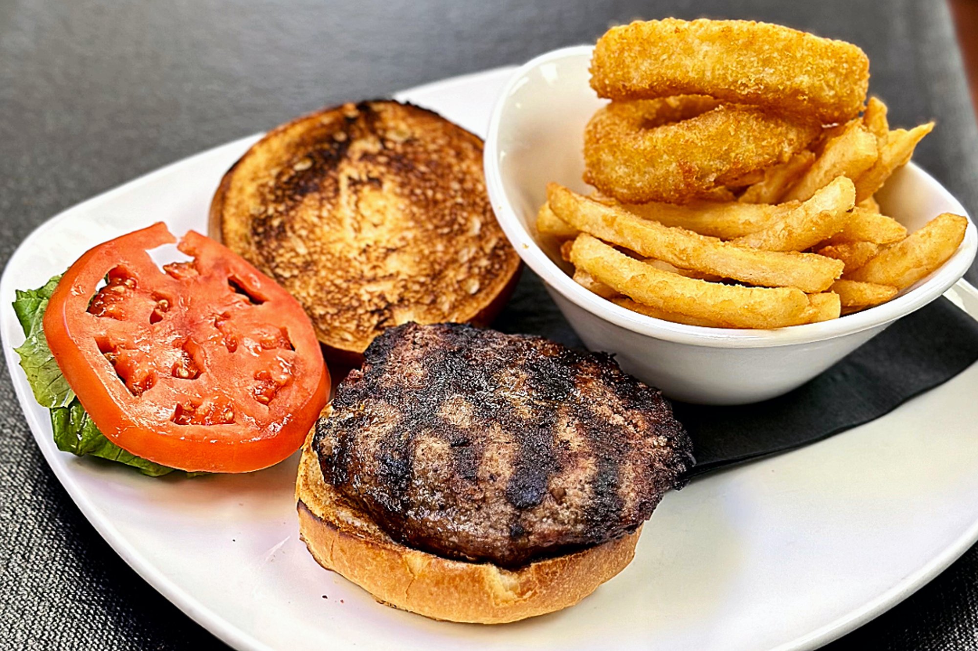 Burger Deluxe