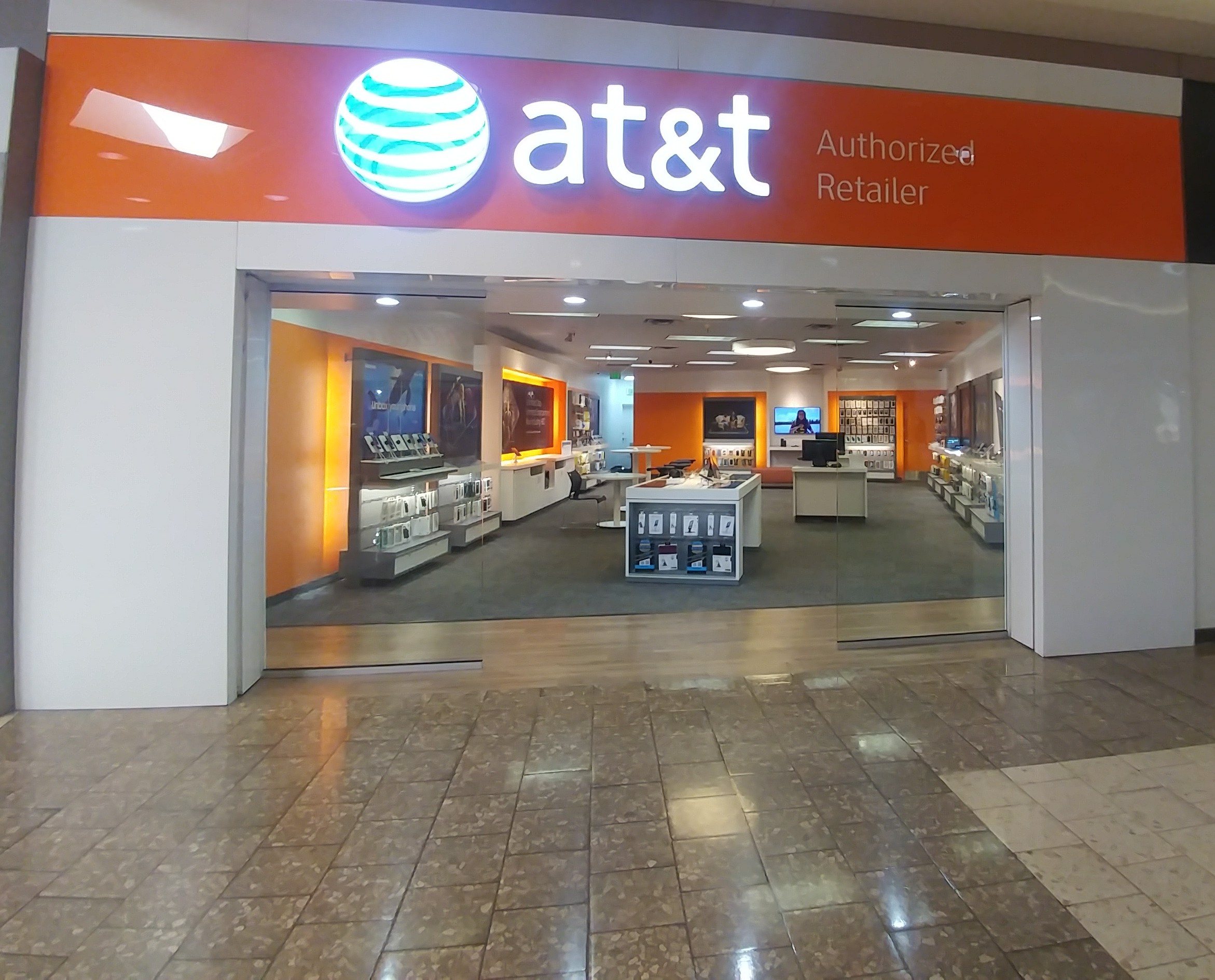 AT&T Store Photo