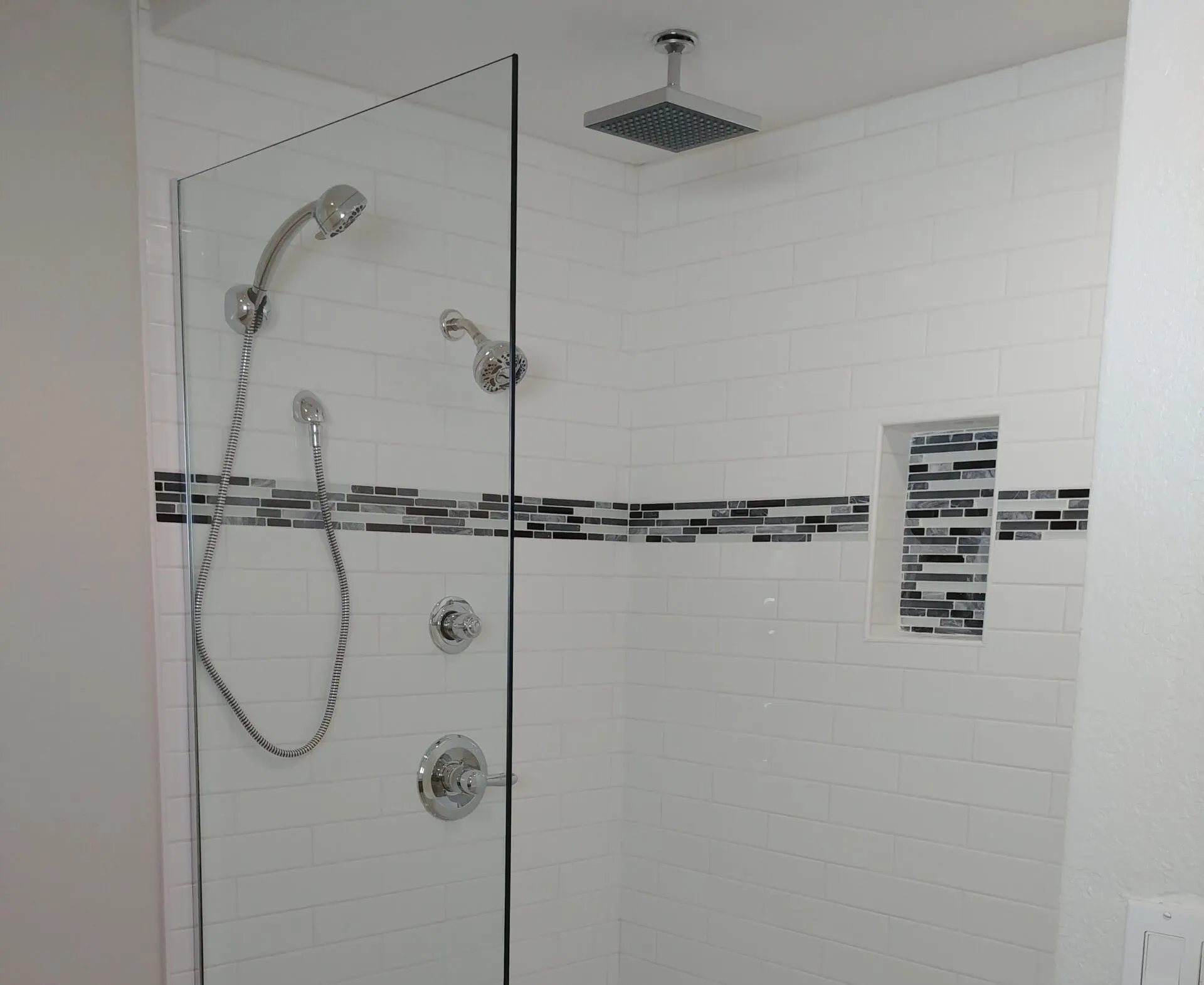 Stationary Glass Panels