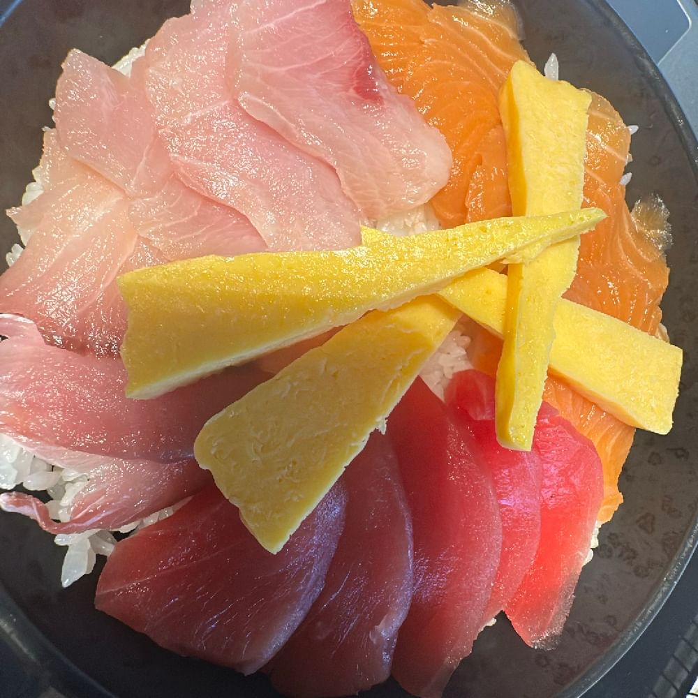 Chirashi Bowl Combo