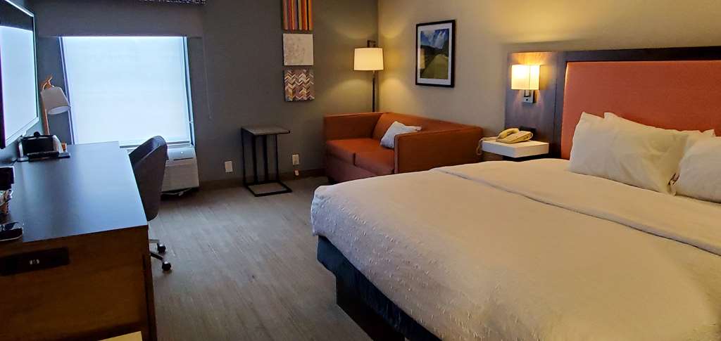 Hampton Inn Hillsville Image
