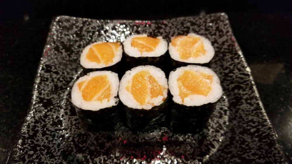 Salmon Cut Roll/ Maki