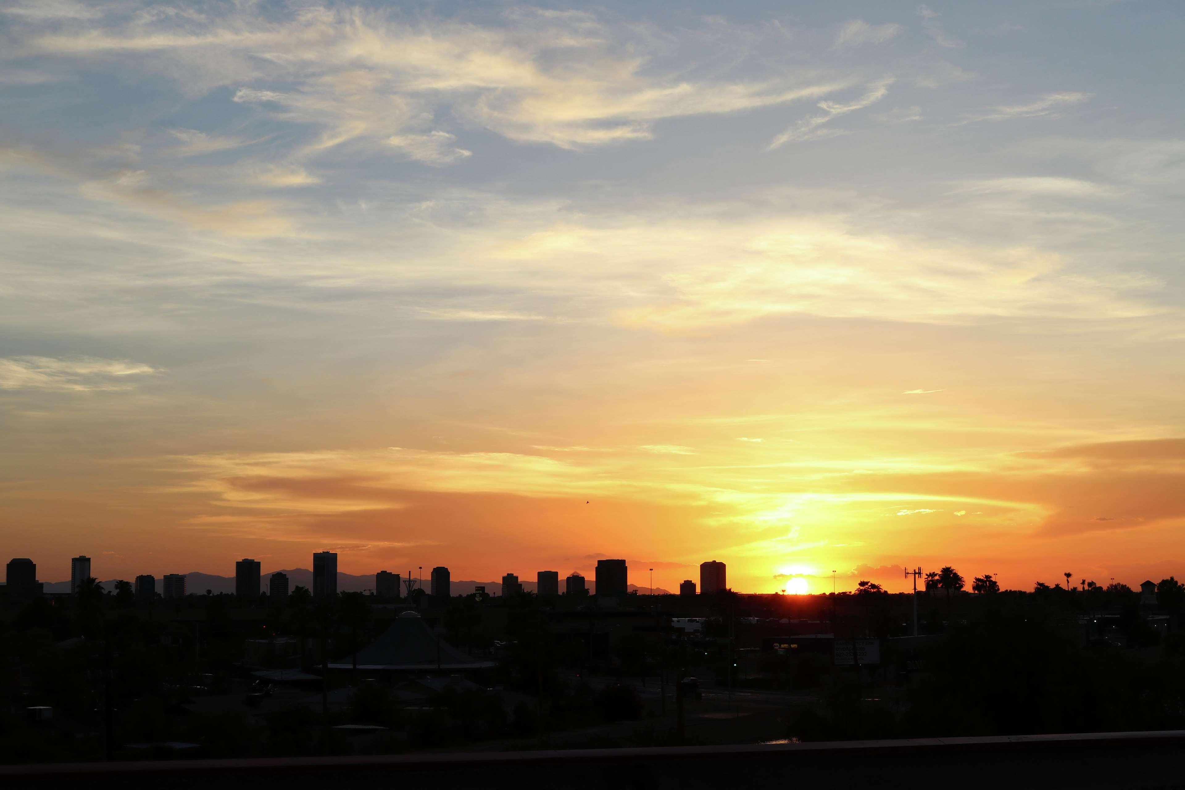 Embassy Suites by Hilton Phoenix Airport Photo