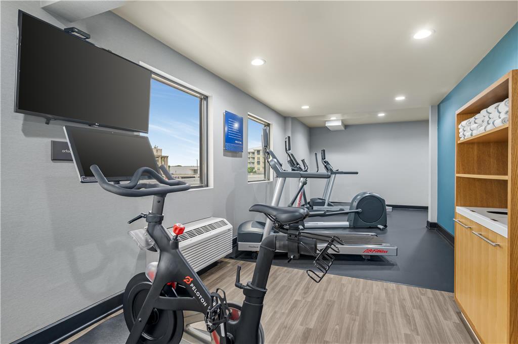 Hampton Inn Virginia Beach-Oceanfront North Image