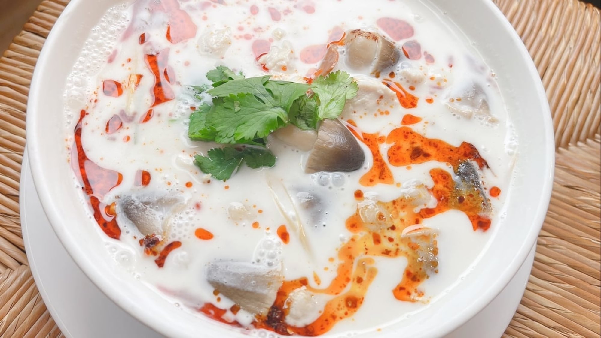 Tom Kha Chicken Soup (With Coconut Milk) 32 oz