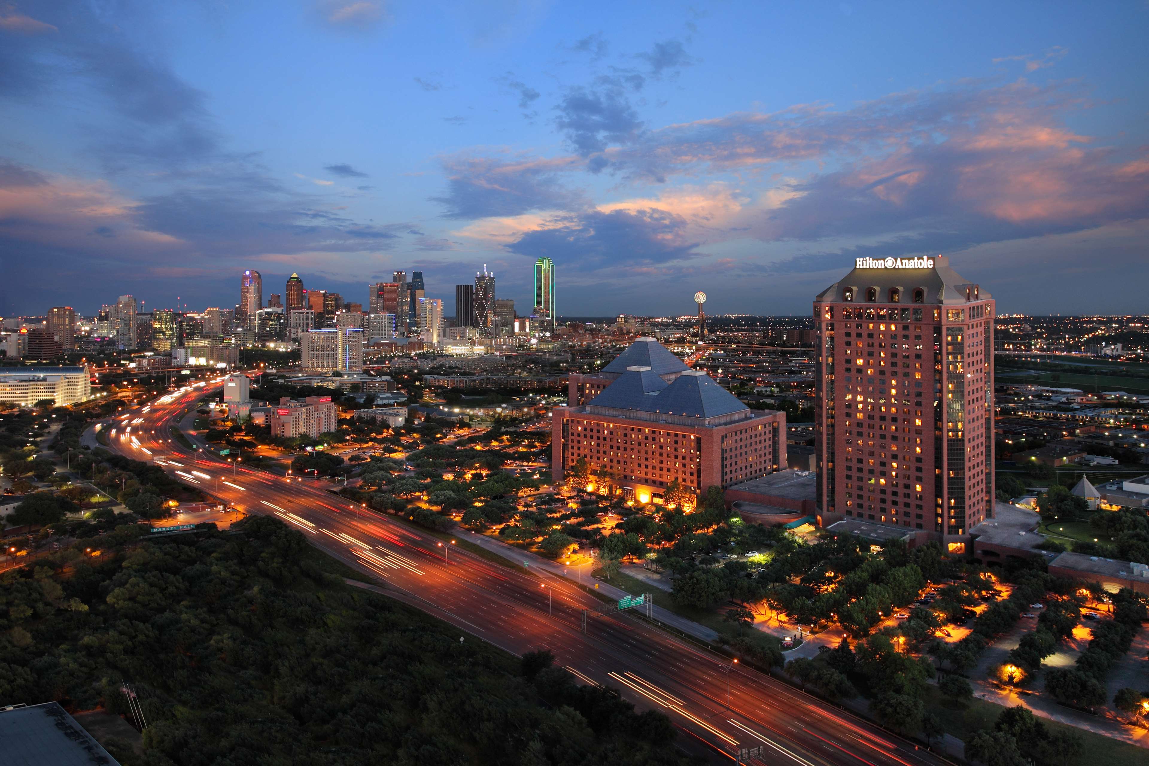 Hilton Anatole Photo