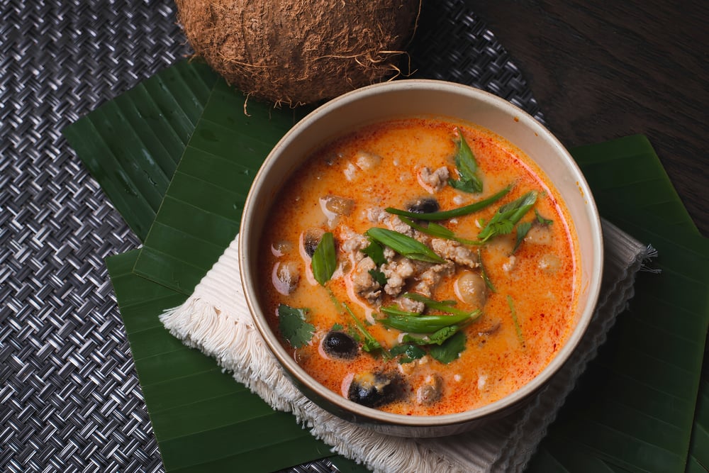 Creamy Tom Yum Soup (Tom Yum Moo Sub Num Khon)