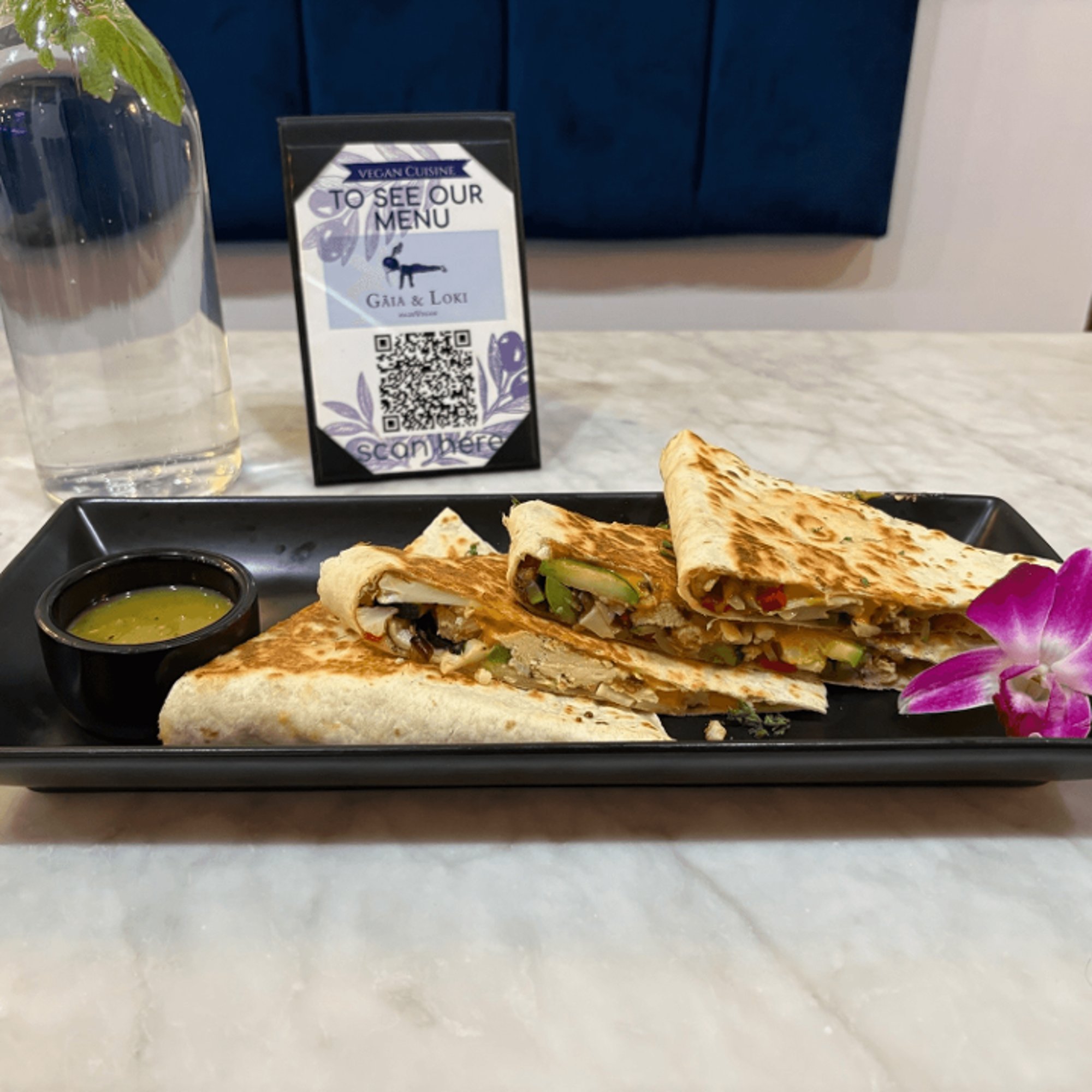 Veggie Quesadilla w/plant base chkn