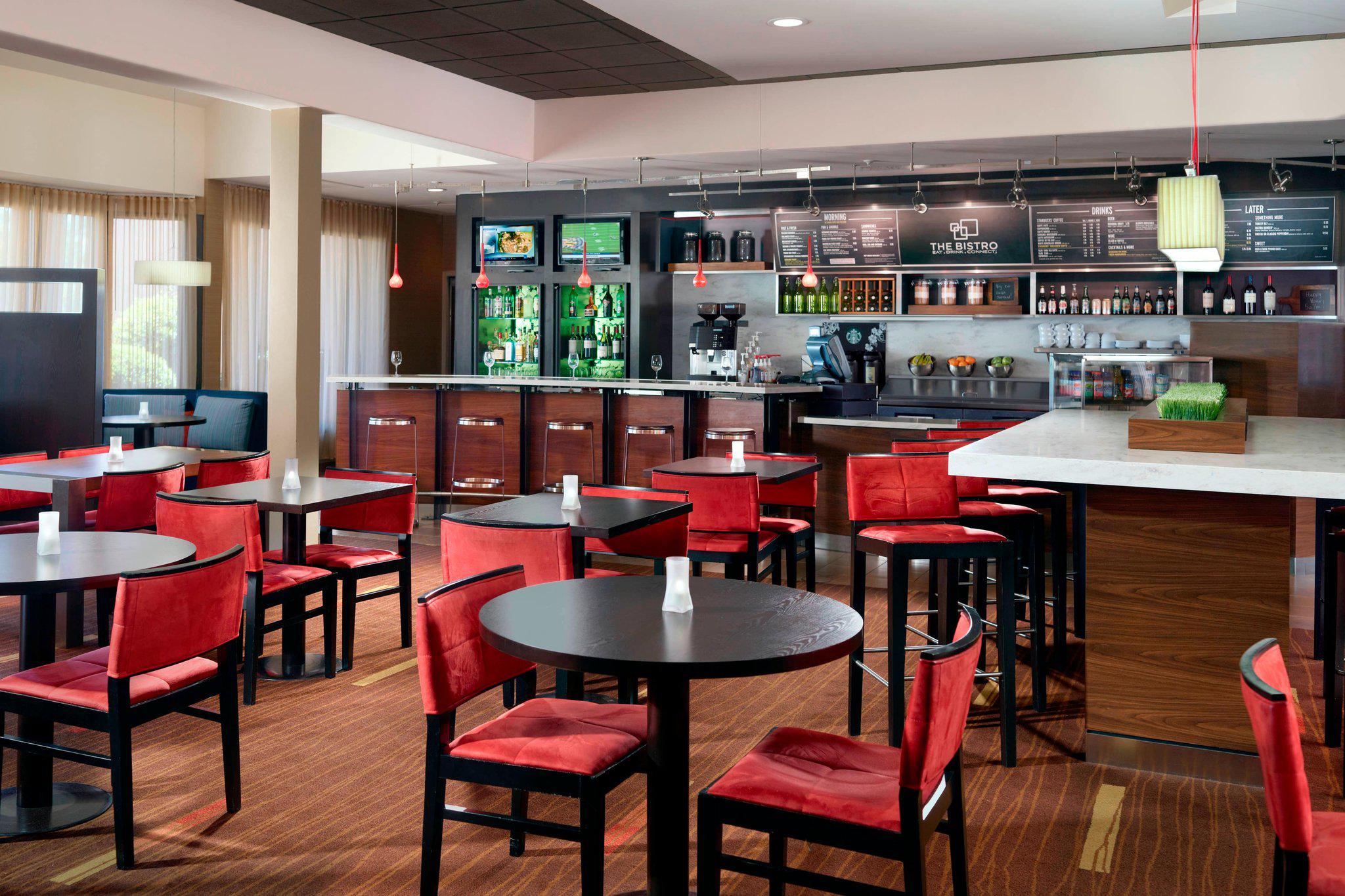 Courtyard by Marriott Columbus Photo