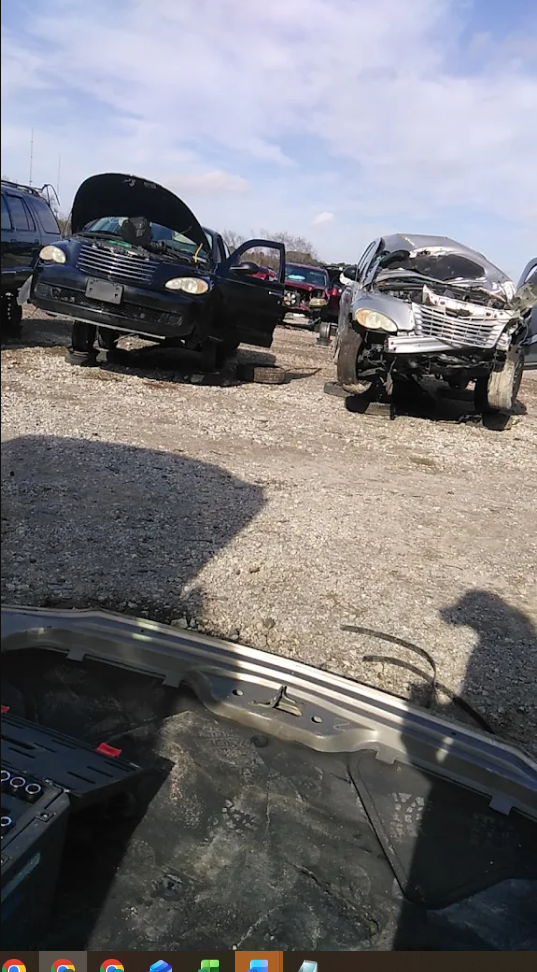 Cash-N-Carry Pull Your Part Image