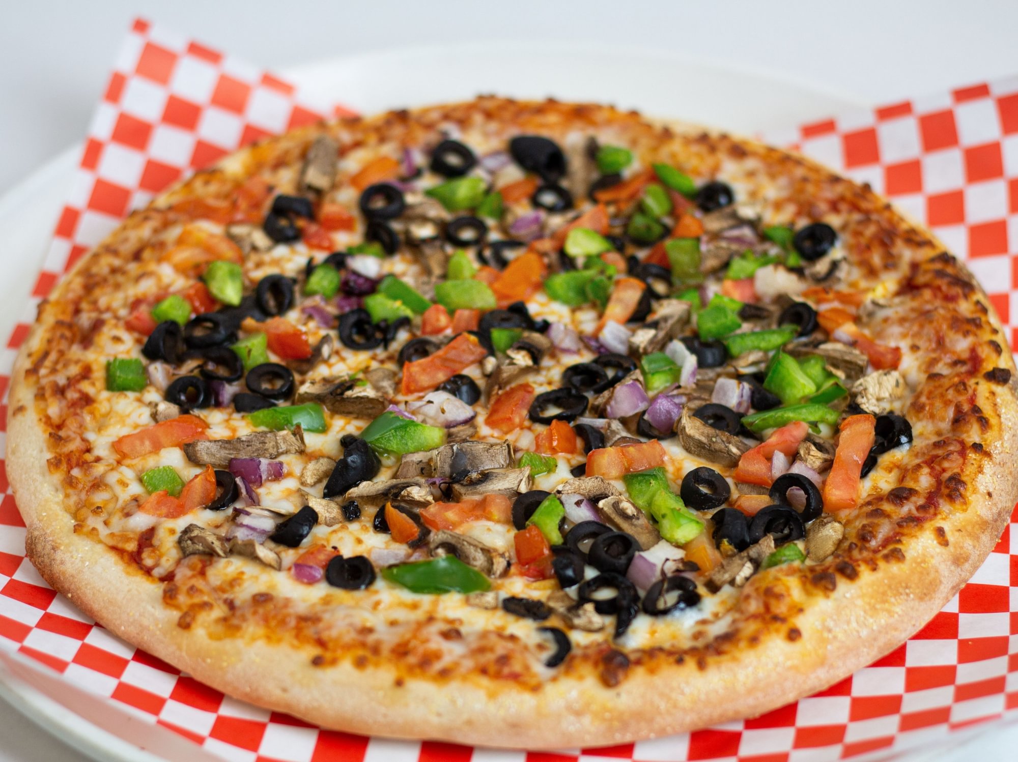 14" Garden Veggie Pizza