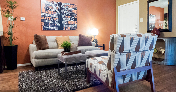 Images Oaks at Greenview Apartments