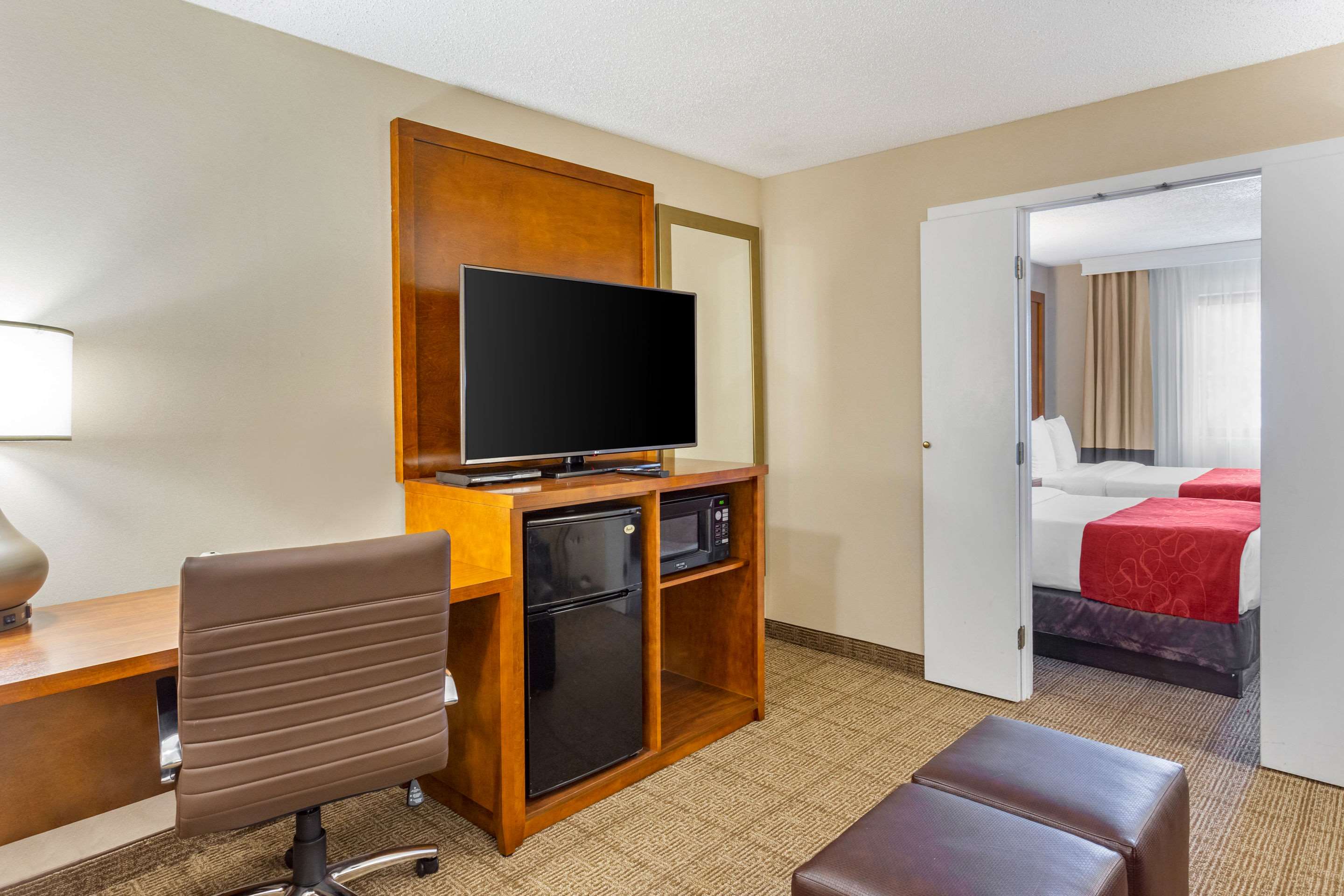 Comfort Suites Oakbrook Terrace Near Oakbrook Center Photo