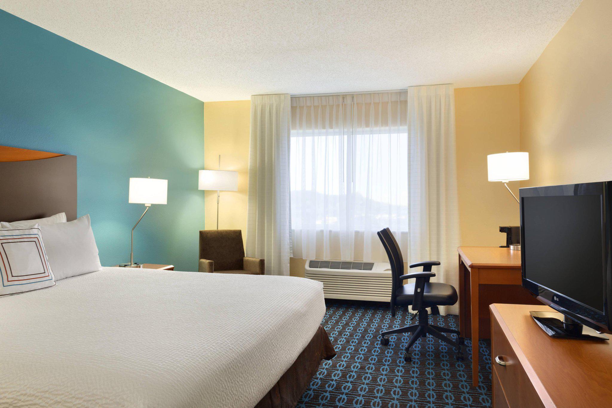 Fairfield Inn & Suites by Marriott Colorado Springs Air Force Academy Photo