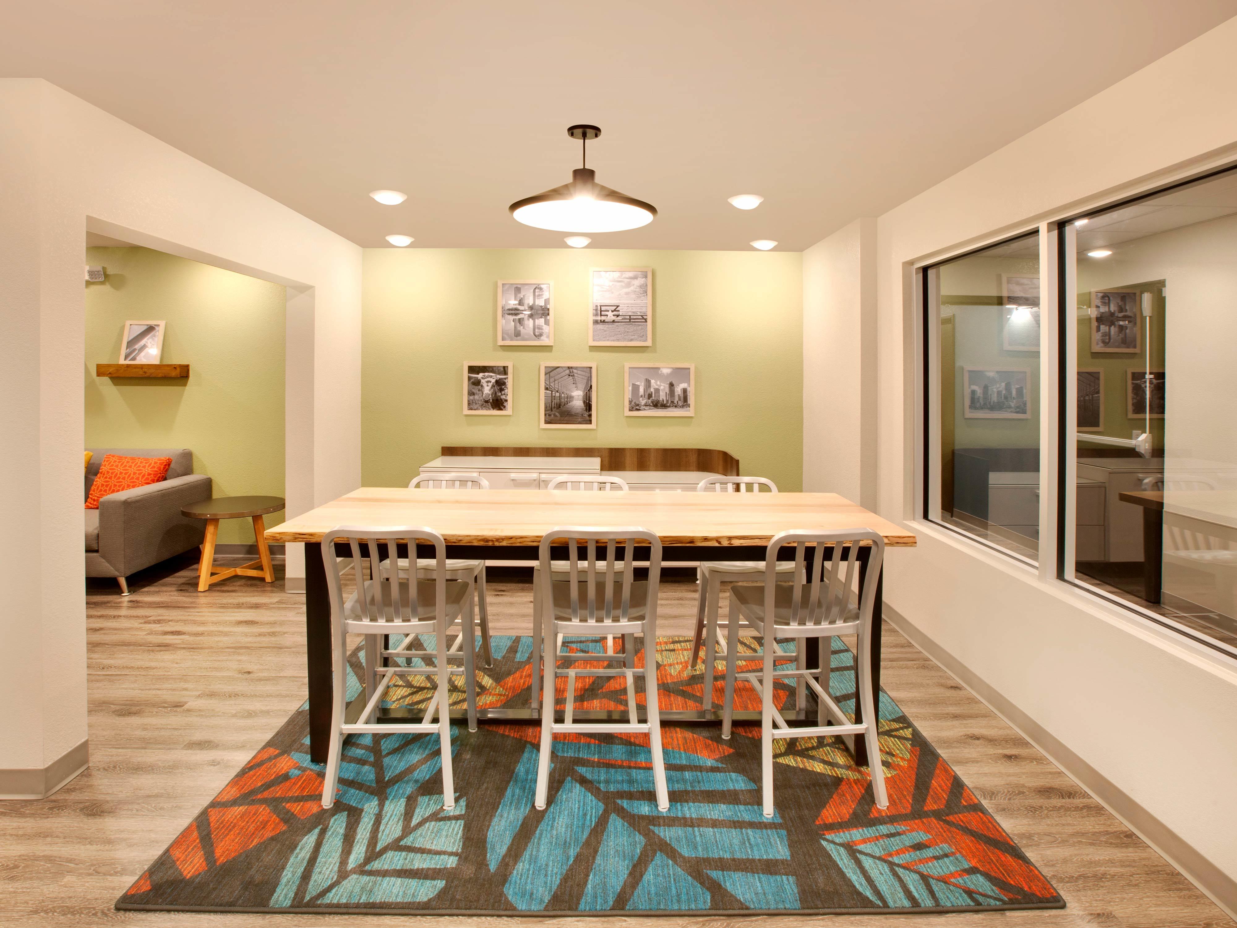 WoodSpring Suites Houston Northwest Photo