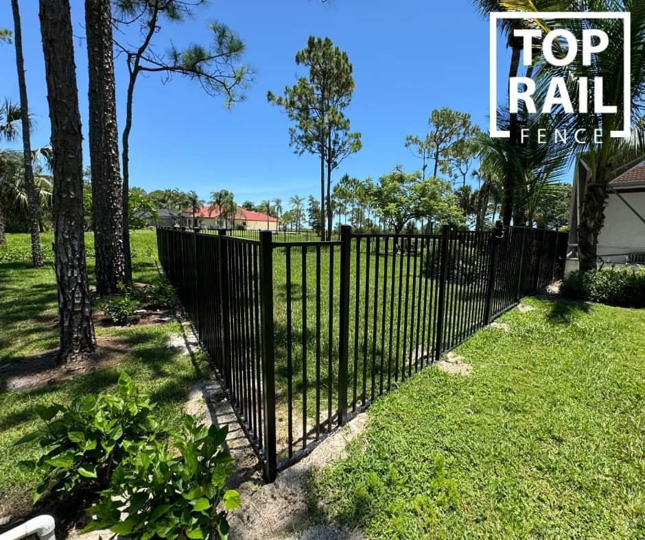 Top Rail Fence Pompano Beach Image
