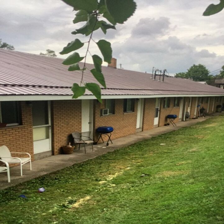 S L Construction Image