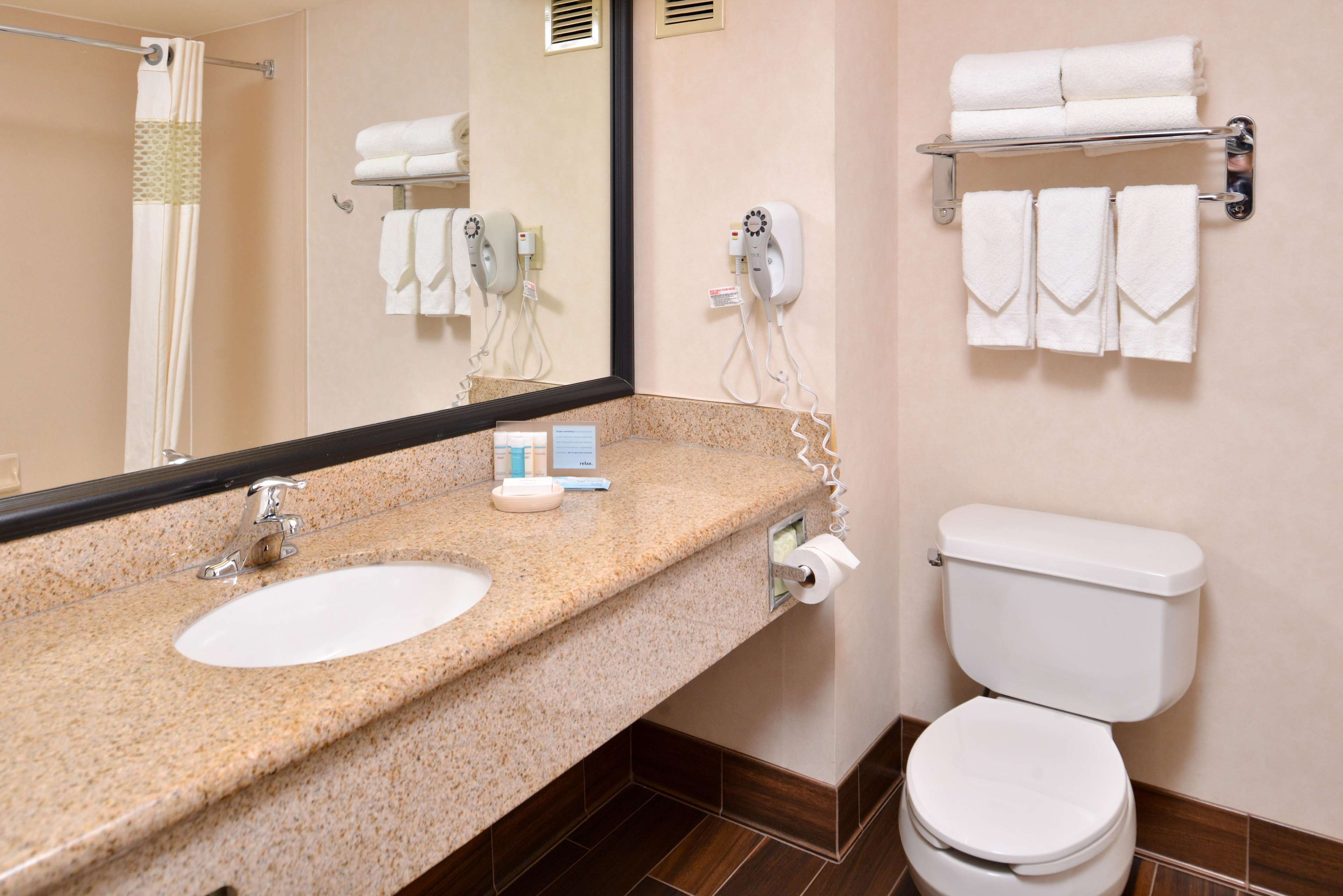 Hampton Inn San Francisco-Daly City Photo