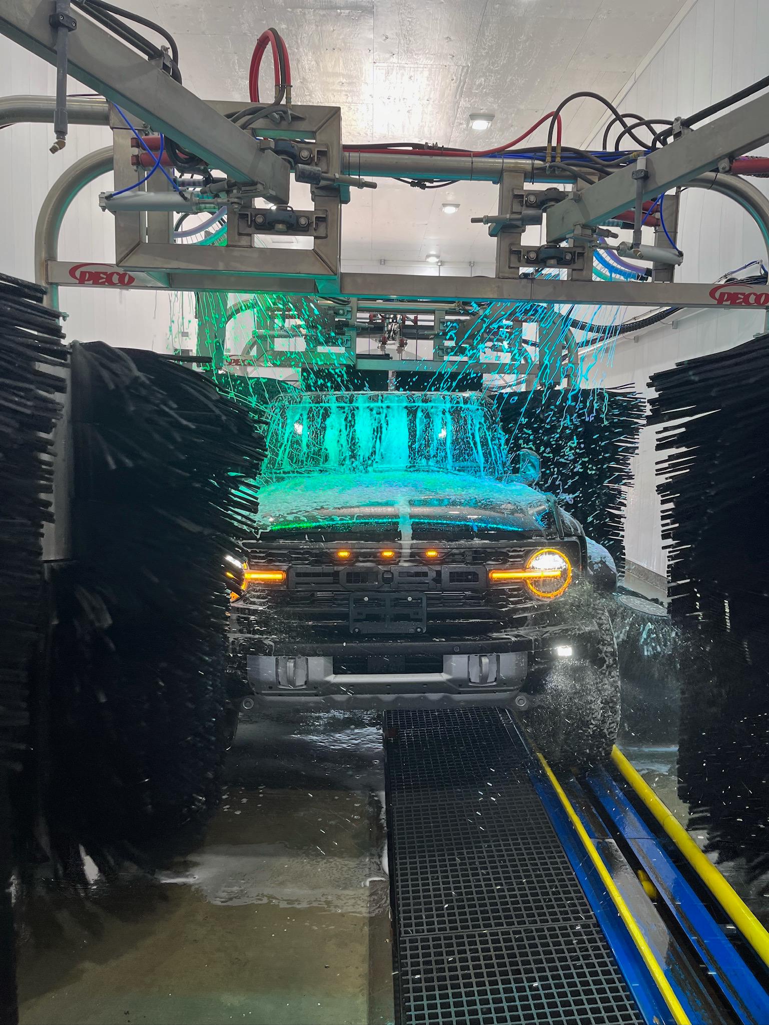 Bella Stone Car Wash Logo