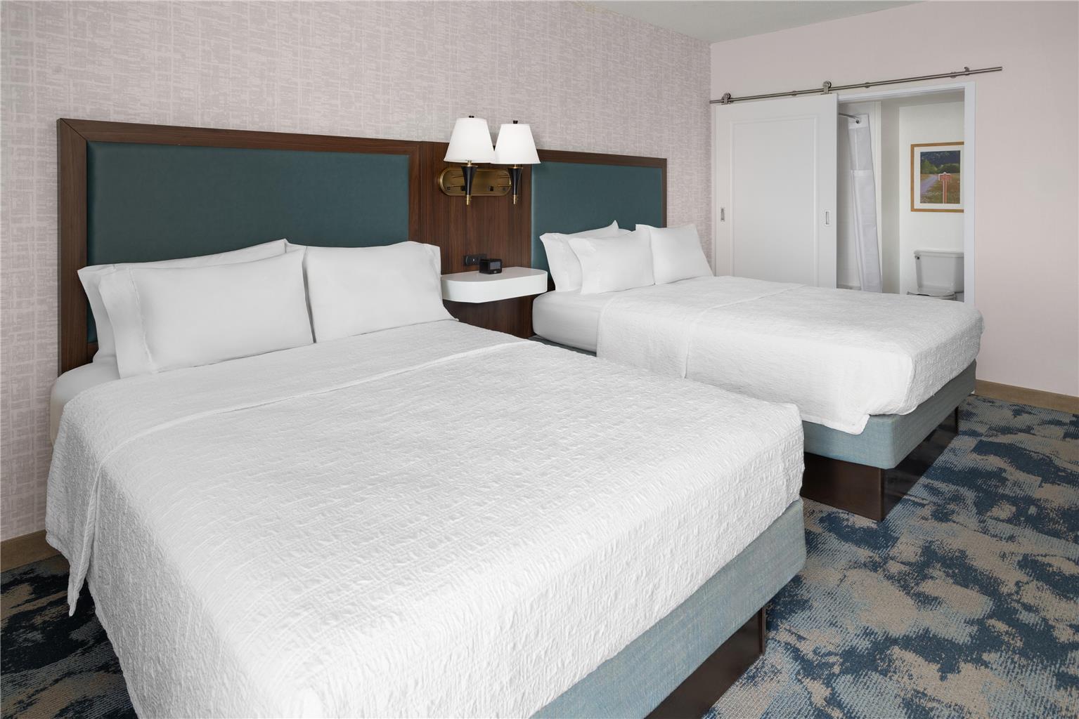 Hampton Inn Frostburg Image