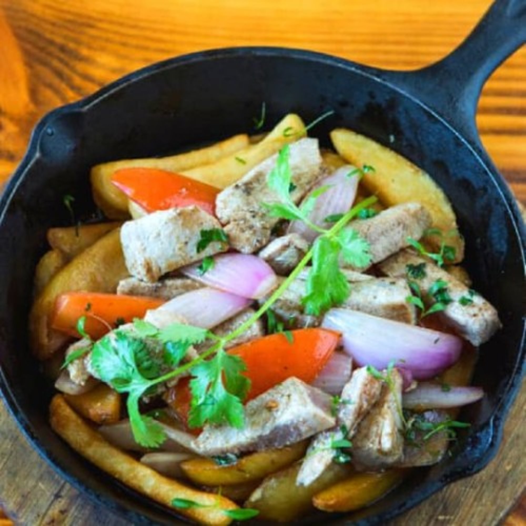 Tuna Saltado