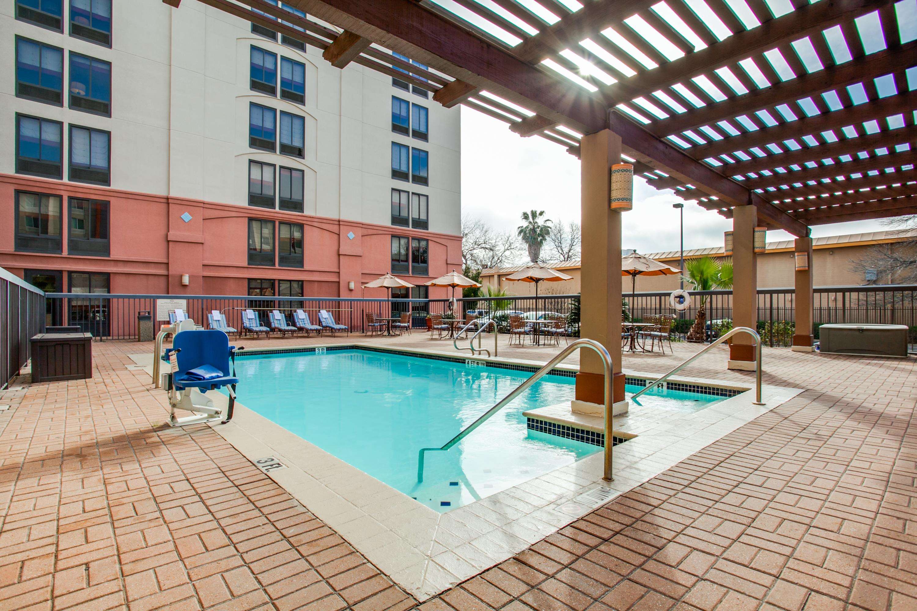 Hampton Inn San Antonio-Downtown (River Walk) Photo