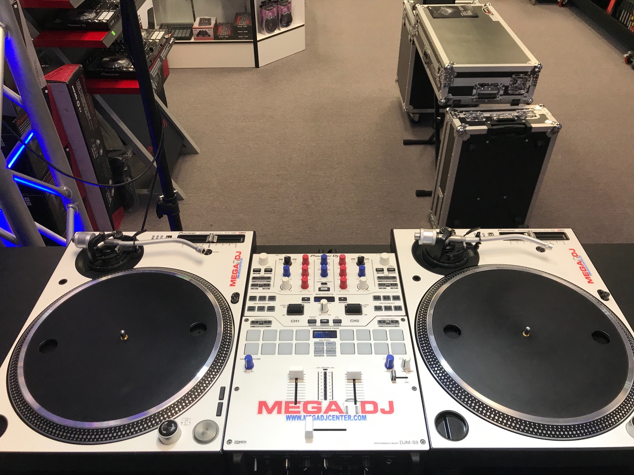 Mega DJ Center Photo
