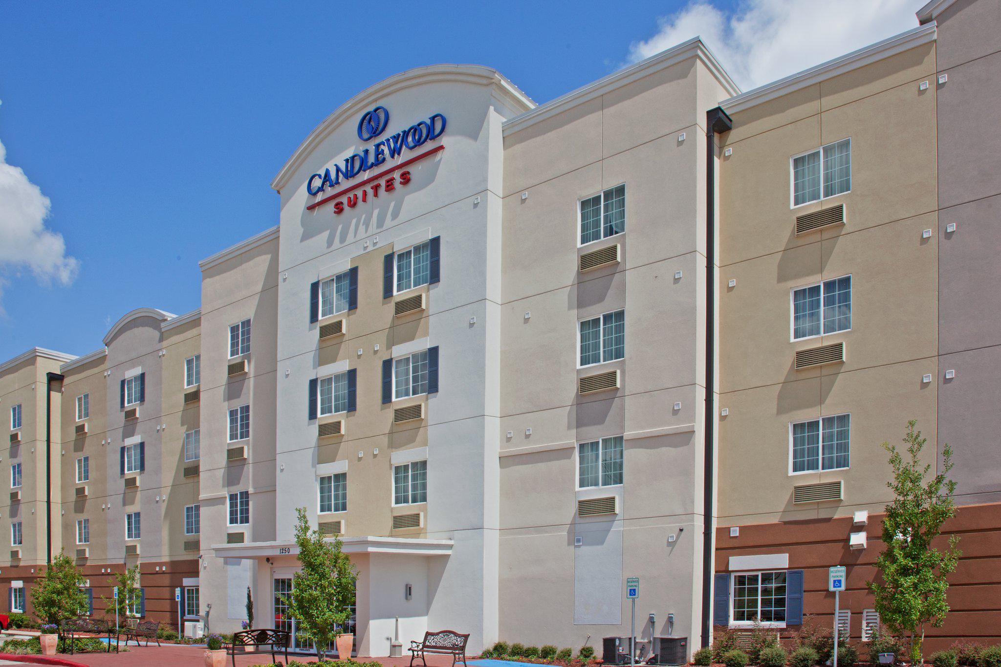 Candlewood Suites la Porte Photo