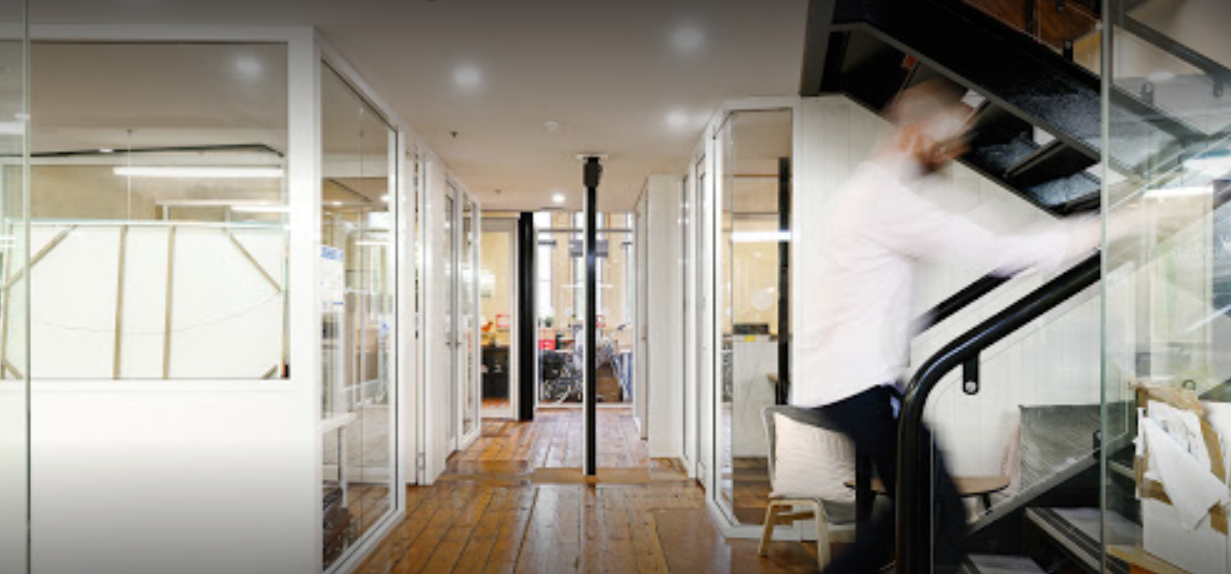 Foto de JasonL Office Furniture - Adelaide Adelaide