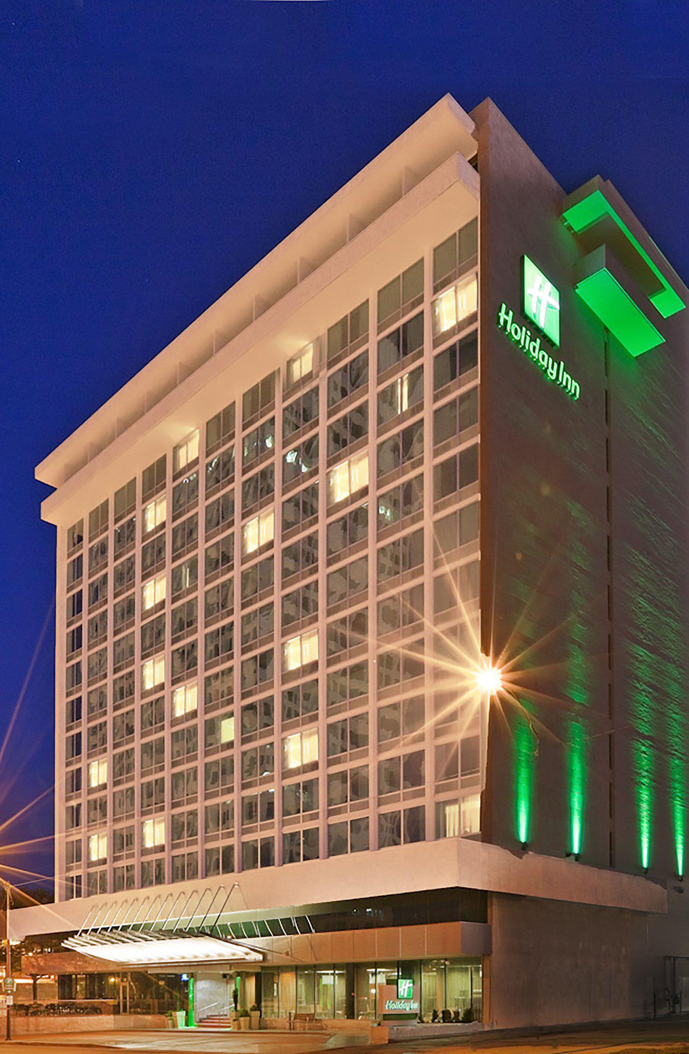 Holiday Inn Tulsa City Center Photo