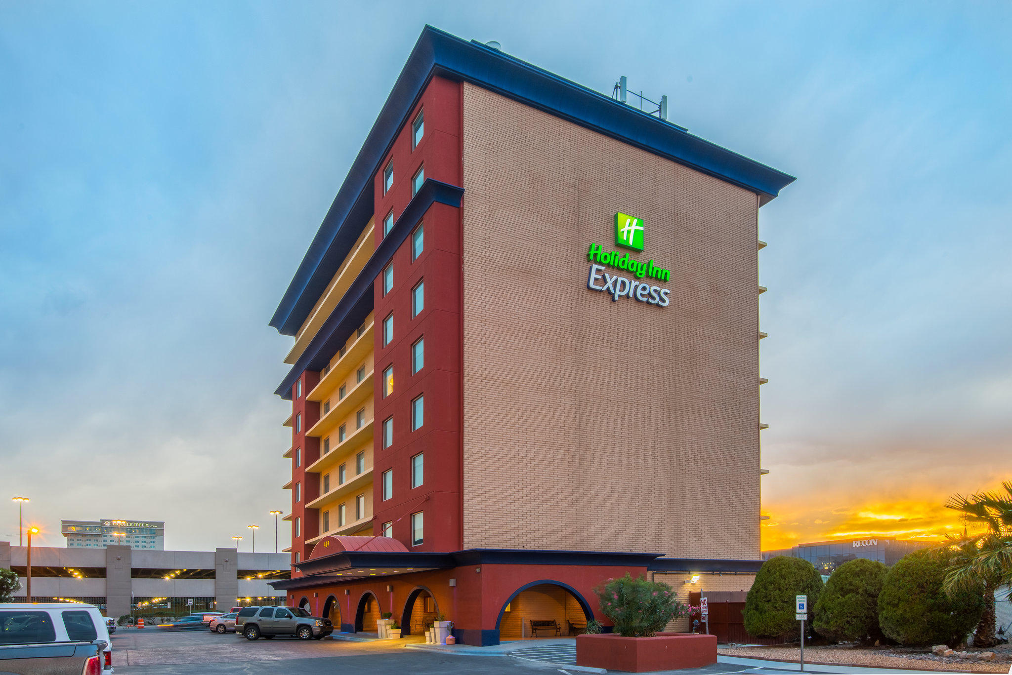 Holiday Inn Express El Paso-Central Photo